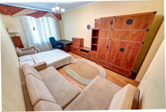 Rent daily an apartment in Kyiv on the St. Vodohinna per 1600 uah. 