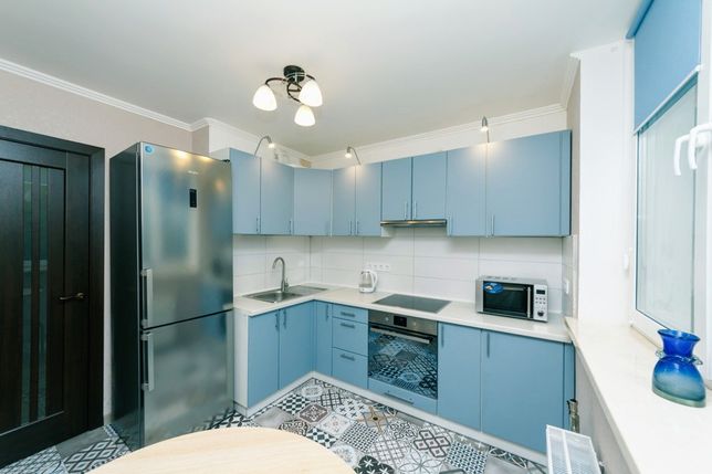 Rent daily an apartment in Kyiv on the St. Krushelnytskoi Solomii per 1000 uah. 