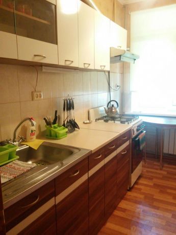 Rent daily an apartment in Kramatorsk on the St. Kramatorska 350г per 350 uah. 