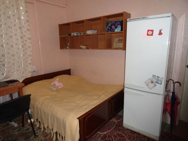 Rent a room in Kyiv on the St. Verkhovynna per 2000 uah. 