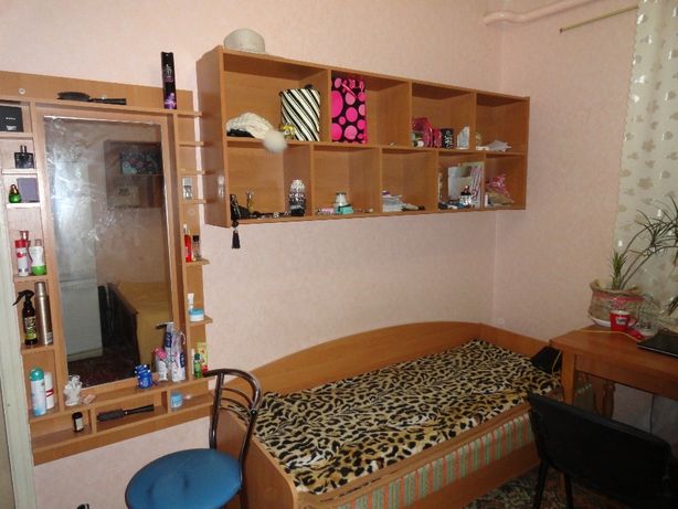 Rent a room in Kyiv on the St. Verkhovynna per 2000 uah. 