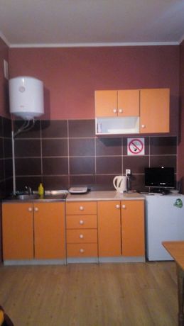 Rent daily an apartment in Kyiv near Metro Akademmistechko per 450 uah. 