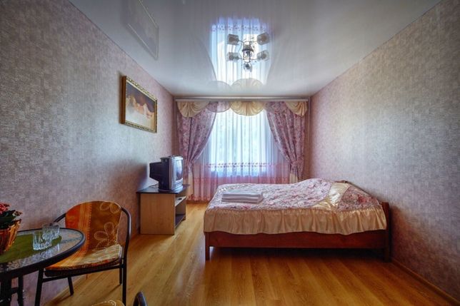 Зняти подобово квартиру в Кам’янець-Подільському на пров. Новий 500 за 500 грн. 