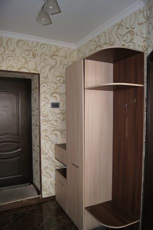 Снять посуточно квартиру в Ивано-Франковске на ул. Хотинская 12 за 450 грн. 