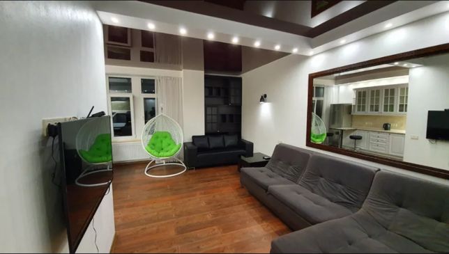Rent an apartment in Odesa on the St. Henuezka per 7500 uah. 