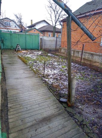 Rent a house in Kharkiv in Nemyshlianskyi district per 5000 uah. 