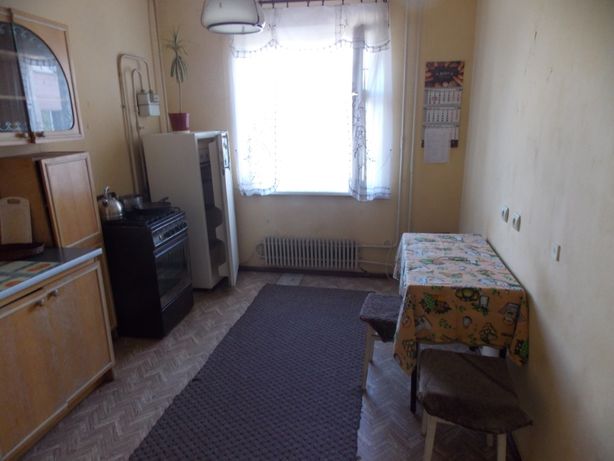 Rent an apartment in Zaporizhzhia on the St. Elektrychna 249 per 5000 uah. 