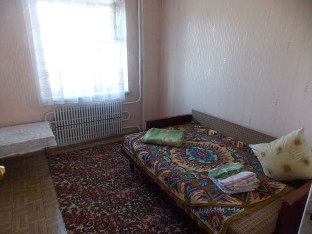 Rent an apartment in Zaporizhzhia on the St. Elektrychna 249 per 5000 uah. 