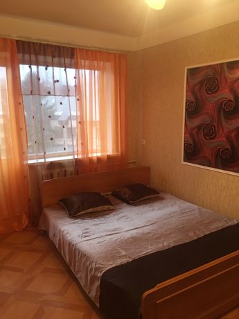Rent an apartment in Kamianske on the St. Matrosova per 3000 uah. 