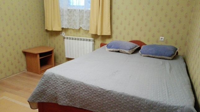 Rent a room in Kyiv near Metro Boryspilska per 6000 uah. 