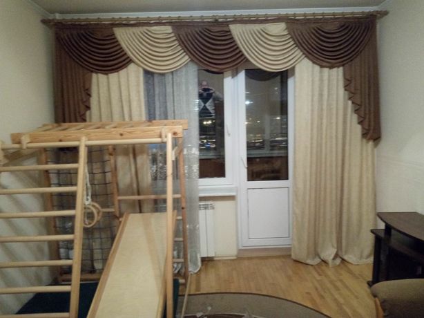 Rent an apartment in Kyiv on the St. Radunska 9 per 10300 uah. 