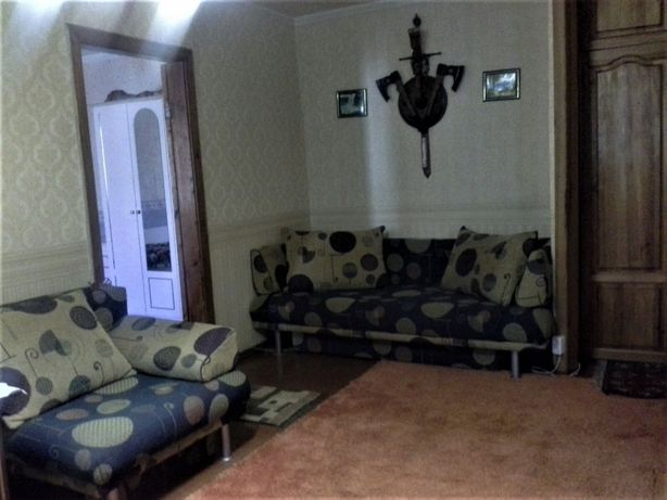 Rent an apartment in Dnipro on the Avenue Bohdana Khmelnytskoho per 7000 uah. 