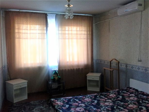 Rent an apartment in Dnipro on the Avenue Bohdana Khmelnytskoho per 7000 uah. 