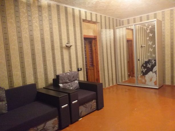 Rent an apartment in Dnipro on the St. Karavaieva per 4500 uah. 