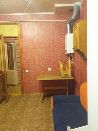 Rent an apartment in Dnipro on the St. Karavaieva per 4500 uah. 