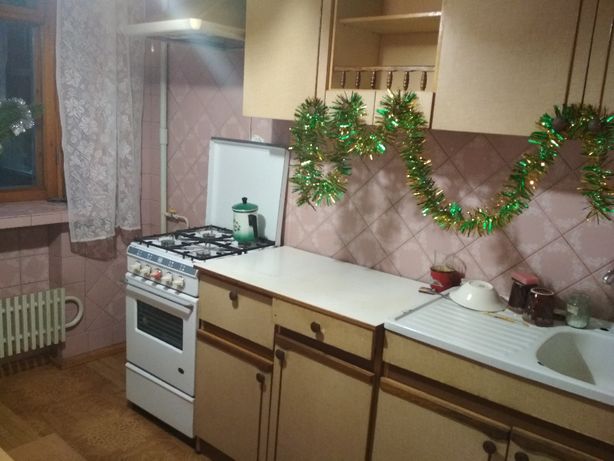 Rent an apartment in Kharkiv near Metro Metrostroiteley per 6500 uah. 