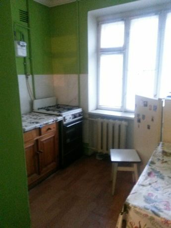 Rent an apartment in Chernivtsi on the St. Heroiv Maidanu per 3000 uah. 