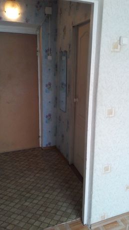 Rent an apartment in Mariupol on the Avenue Metalurhiv 5 per 2500 uah. 