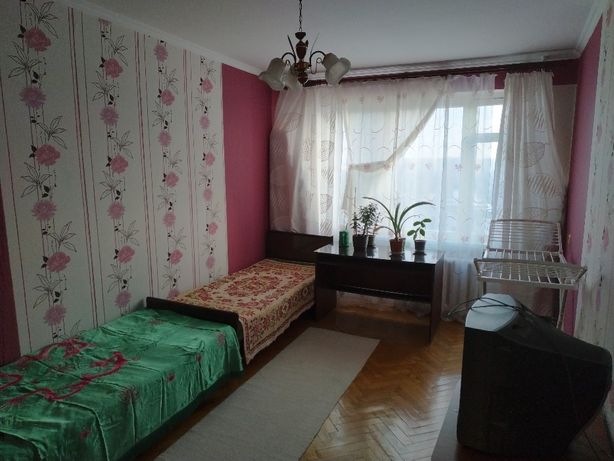 Rent a room in Kyiv on the St. Kadetskyi Hai per 3000 uah. 