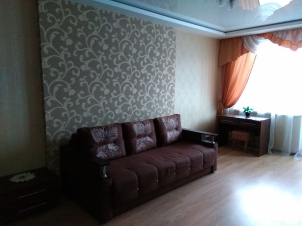 Rent an apartment in Kharkiv on the Avenue Heroiv Pratsi 3 per 6850 uah. 
