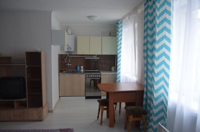 Rent an apartment in Uzhhorod on the Avenue Svobody per 5000 uah. 