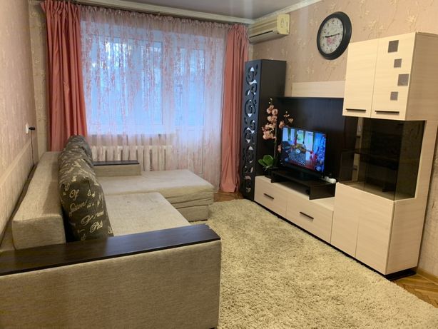 Rent an apartment in Mykolaiv on the St. Velyka Morska 13 per 6000 uah. 