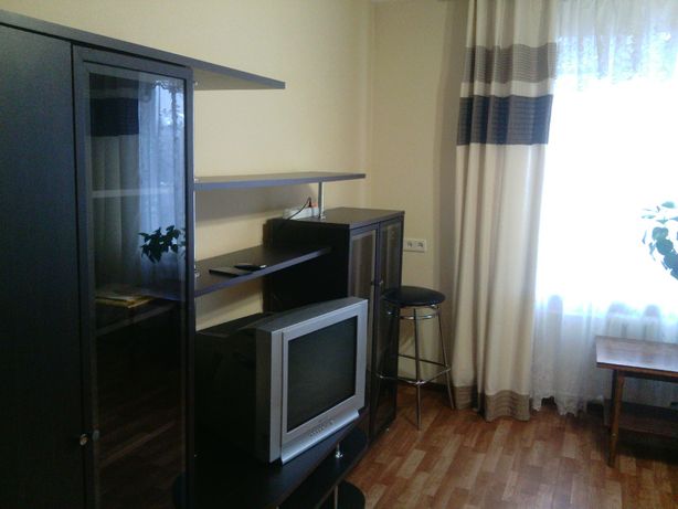 Rent an apartment in Dnipro on the Avenue Oleksandra Polia per 6500 uah. 
