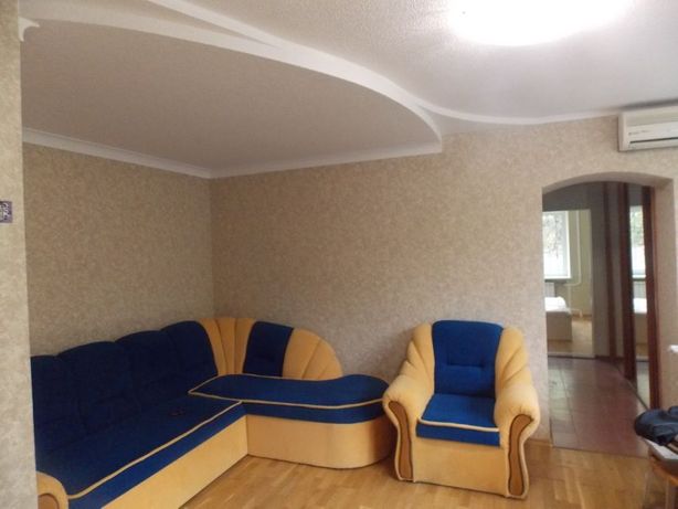 Rent an apartment in Kyiv on the lane Demiivskyi 5 per 13000 uah. 