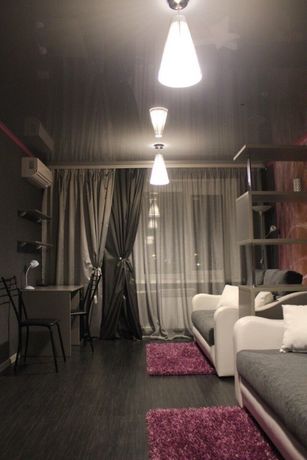 Rent an apartment in Kyiv on the St. Laboratorna 8 per 5400 uah. 