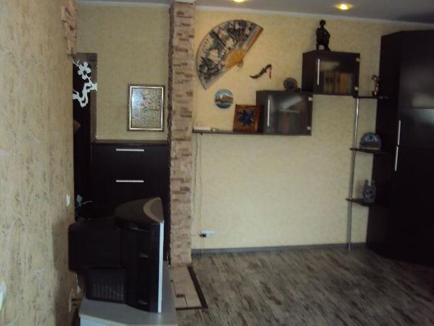 Rent an apartment in Kyiv on the Avenue Peremohy 9 per 13500 uah. 