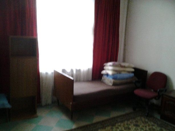 Rent an apartment in Kamianske on the St. Besedova 3 per 4000 uah. 