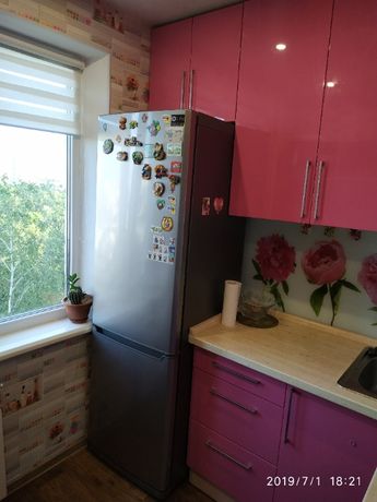 Rent an apartment in Kyiv on the St. Yury Hnata 18 per 12000 uah. 