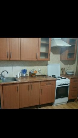 Rent an apartment in Kyiv on the St. Sribnokilska 8 per 9000 uah. 
