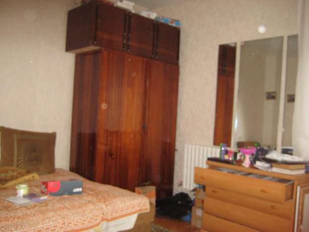Rent a house in Dnipro on the Avenue Haharina per 6000 uah. 