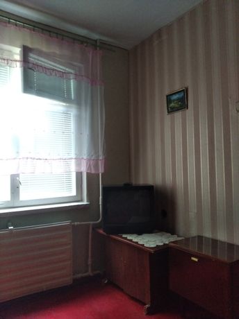 Зняти кімнату в Чернігові на вул. Михайла Комочкова за 1700 грн. 
