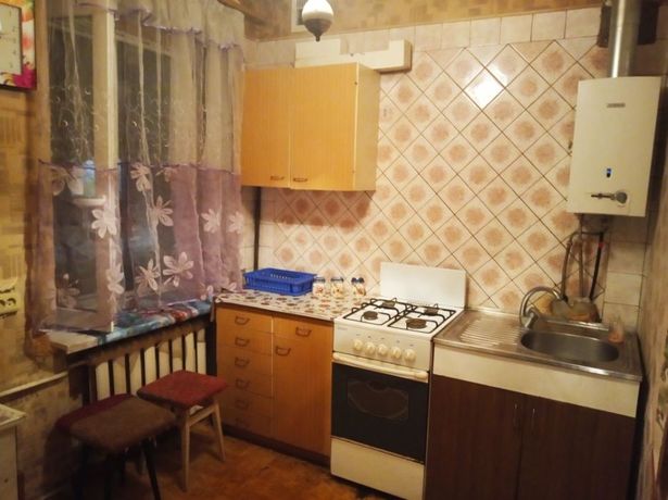 Rent an apartment in Kharkiv on the Avenue Haharina 203 per 4000 uah. 