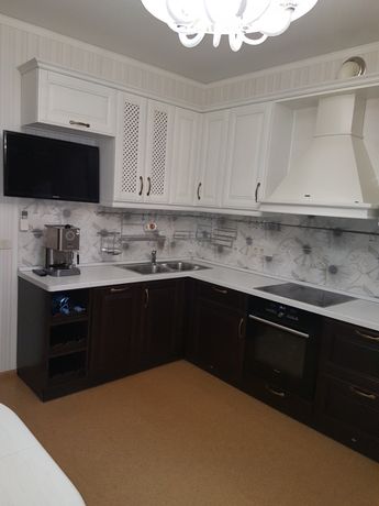 Rent an apartment in Kyiv near Metro Chernihivska per 17000 uah. 