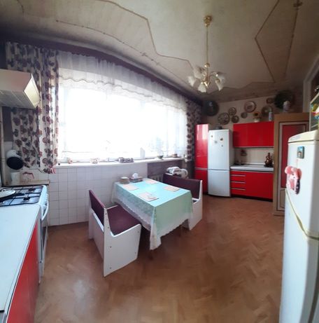 Rent an apartment in Kyiv on the St. Hrushevskoho Mykhaila 34а per 15500 uah. 