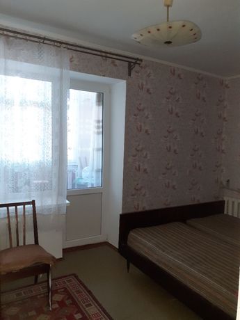 Rent an apartment in Kherson on the St. Perekopska per 3500 uah. 