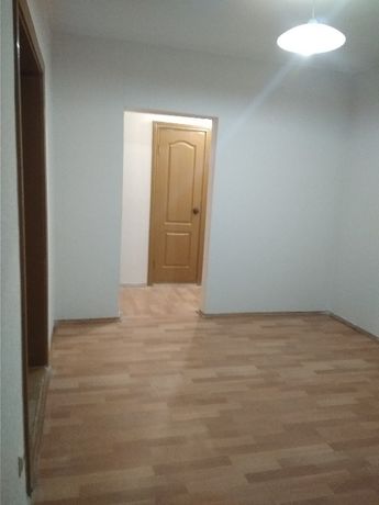 Rent an apartment in Kyiv on the Avenue Hryhorenka Petra 16 per 17000 uah. 