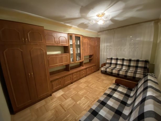 Rent an apartment in Kyiv near Metro Livoberezhna per 9200 uah. 