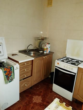 Rent an apartment in Kyiv on the St. Parkovo-Syretska per 8000 uah. 