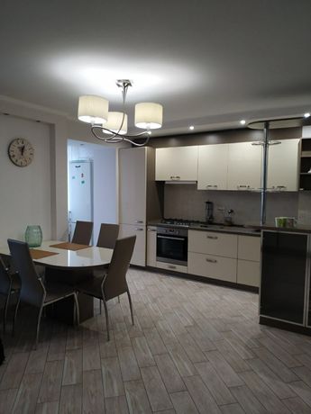 Rent an apartment in Kharkiv on the Avenue Haharina per 10000 uah. 