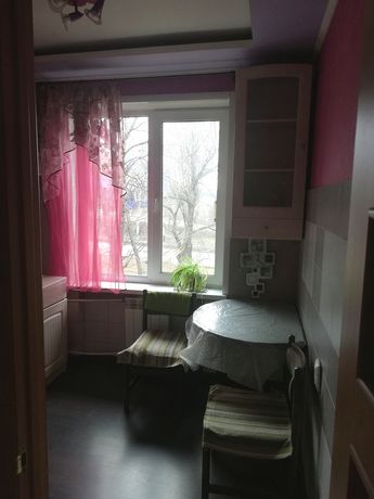 Rent an apartment in Makiivka per 6000 uah. 