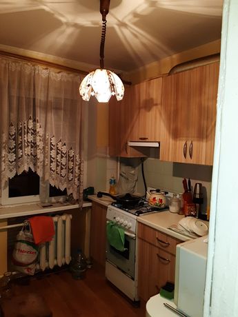 Rent a room in Kyiv near Metro Dorohozhichi per 2500 uah. 