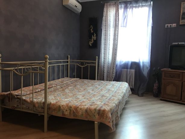 Зняти квартиру в Одесі на вул. Середньофонтанська 1 за $300 