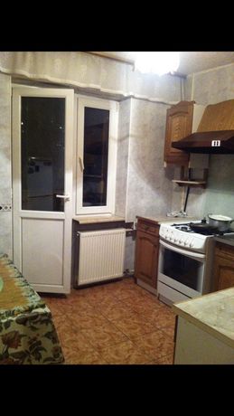 Снять квартиру в Киеве на ул. Ахматовой Анны за 12000 грн. 