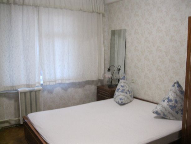 Rent an apartment in Kyiv on the Rusanivska quay per 11000 uah. 