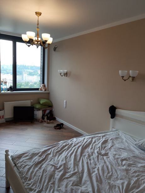 Rent a room in Kyiv on the St. Antonovycha per 4000 uah. 