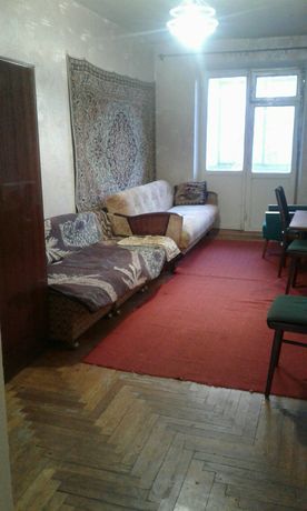 Rent an apartment in Zaporizhzhia on the St. Sytova per 3000 uah. 